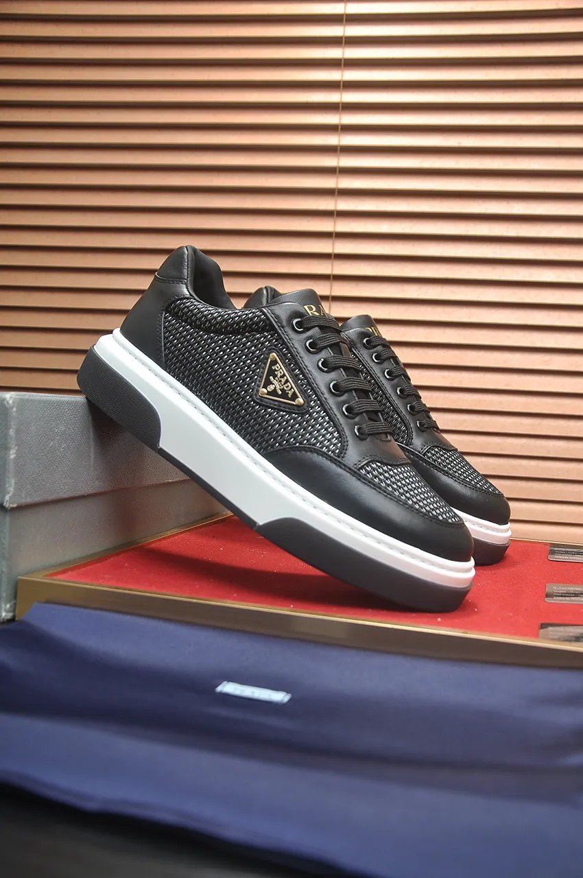 Men's shoes 💰580💶【PRADA】Top original, new season, high quality original goods, top imported calfskin with original imported glue, imported cowhide inside with original cowhide feet, original outsole! Quality guaranteed! Code 38-45 (45 customized)